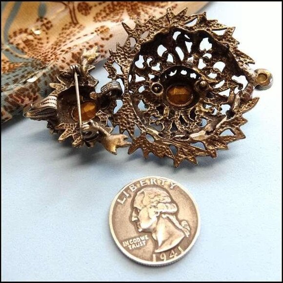 1950s FLORENZA Jeweled Renaissance Vintage Brooch or Pendant SKU: 12083 - Picture 6 of 7